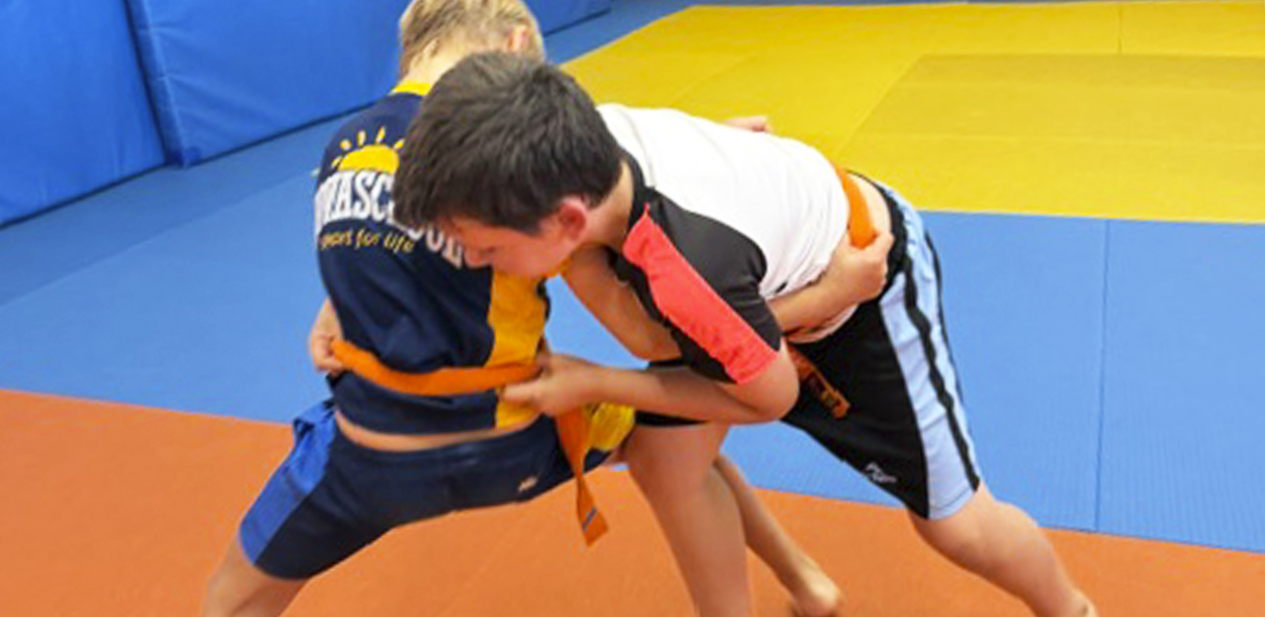 JUEGOS DEPORTIVOS, ENCUENTROS ESCOLARES DE LUCHAS 2026